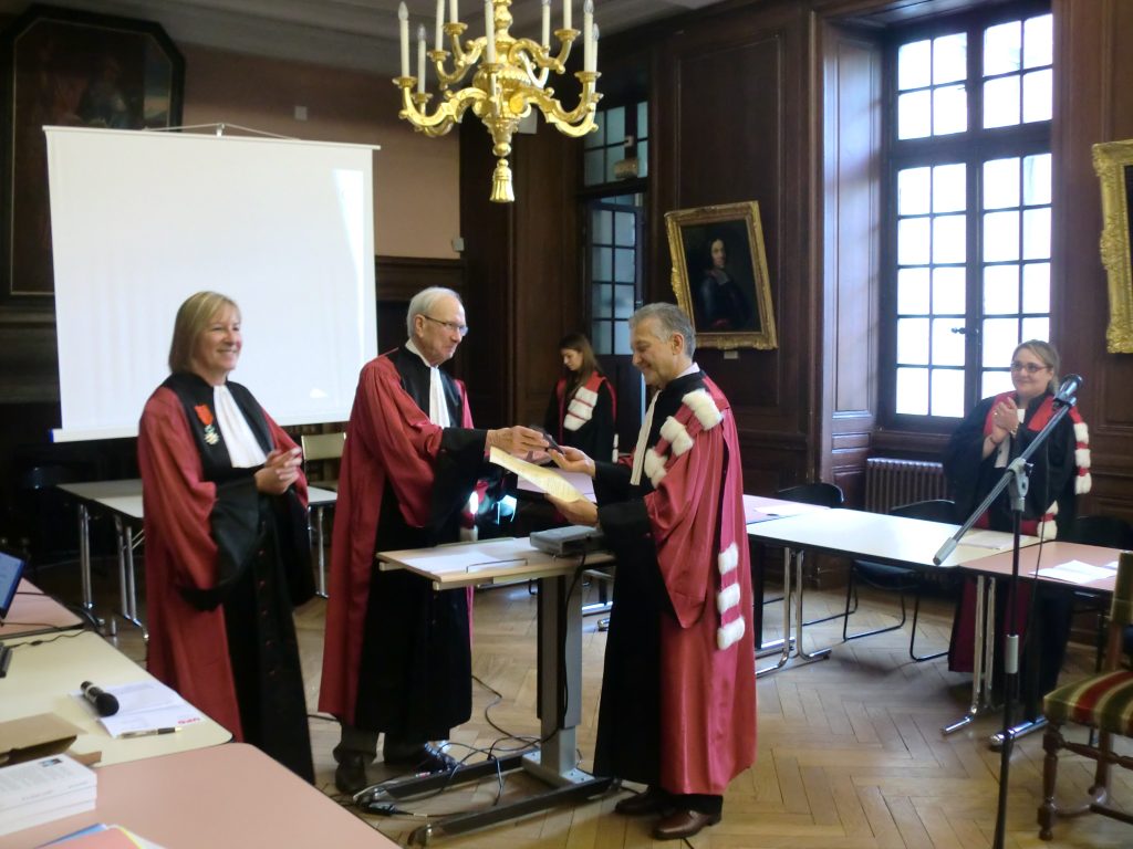 consegnadiplomahc-profisidoro-1